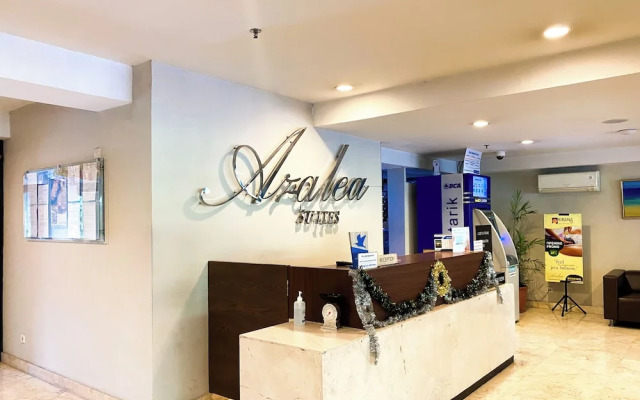 Modern Look and Restful Studio at Azalea Suites Apartment