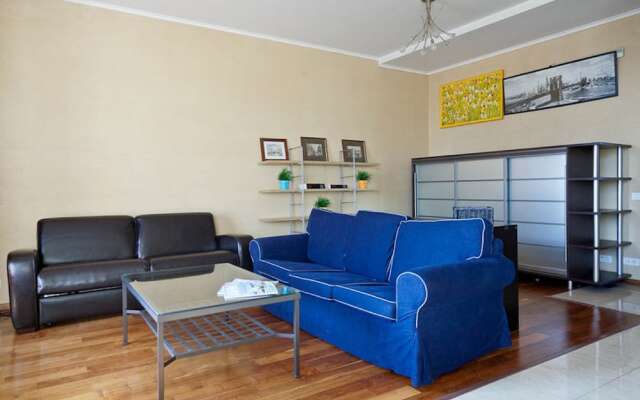 Апартаменты «LUXKV на Дружинниковской»