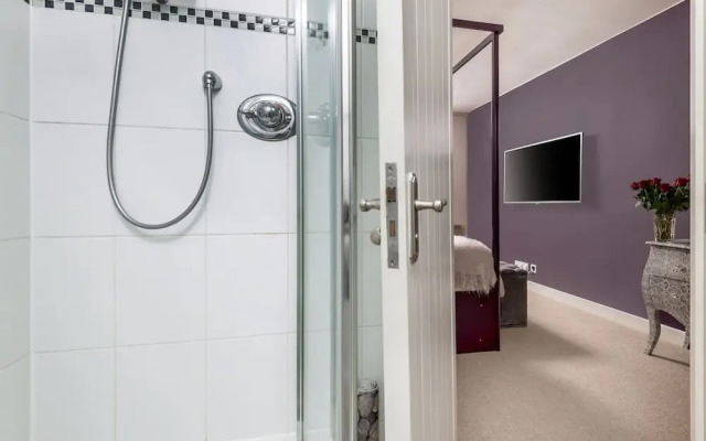 Crazy fox Rooms in Berkshire
