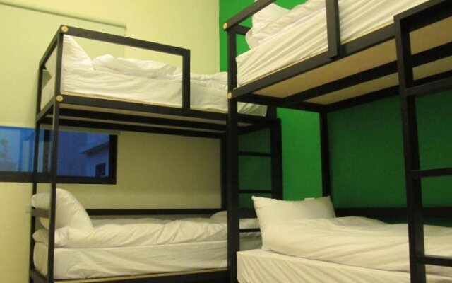 The Way Hostel & Bar