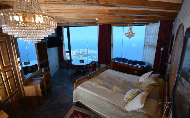 Bay Lodge