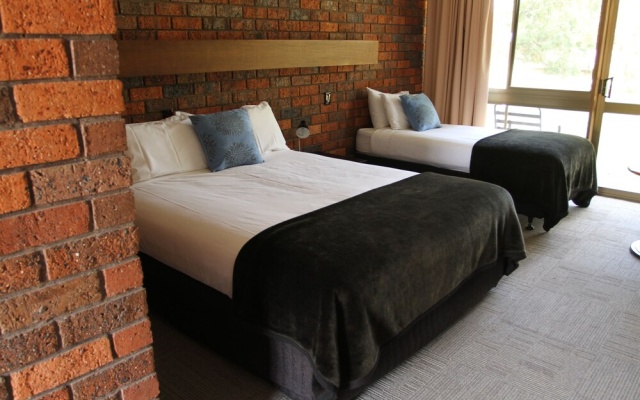 Bonnie Doon Hotel – Guest Rooms – Bonnie Doon