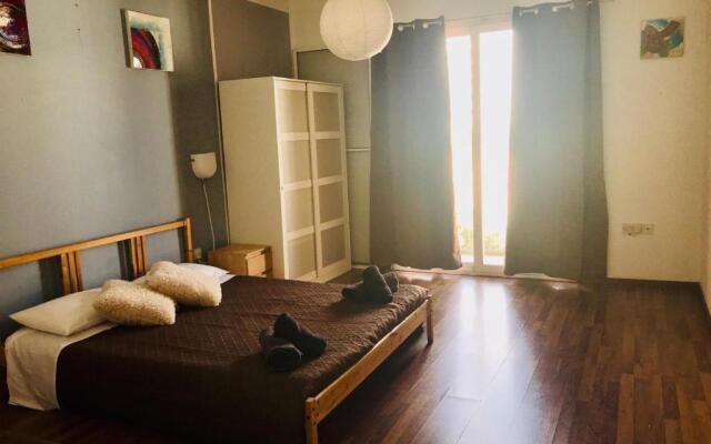 LET ME HOST Elyseum Apartament