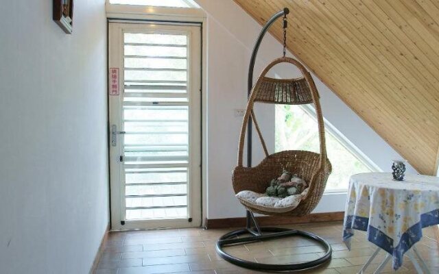 Hou Niao Fei Xing B&B