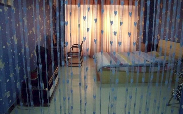 Shijiazhuang Love Nest Theme Apartment Hotel