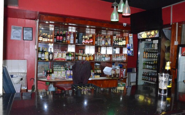 Nyam Hotel