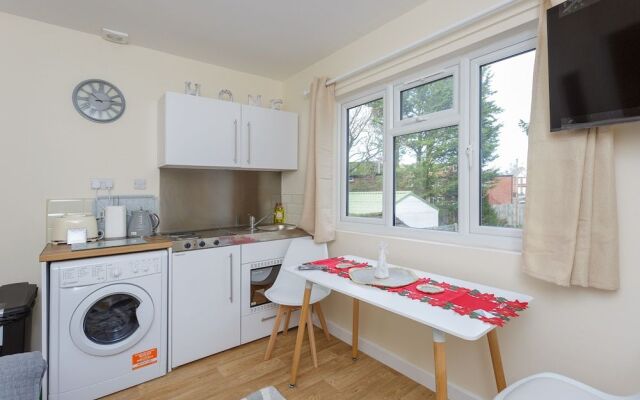 Luxury Burgess Apartments