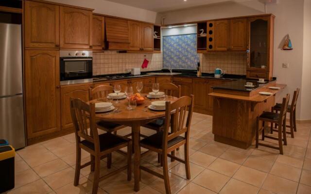 Spacious 3 bedroom apartment in Marsascala