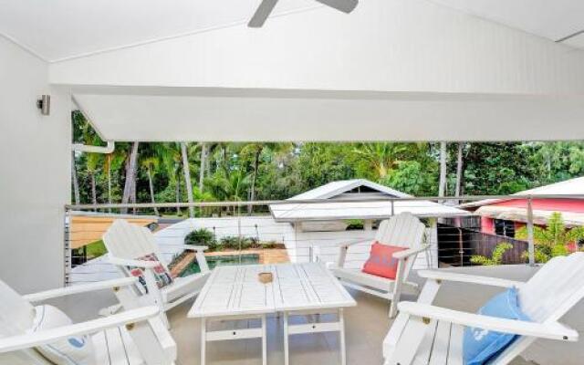 Luxury Executive Residence On Beachfront