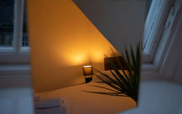 Silver City Apartments, Historic Apartment