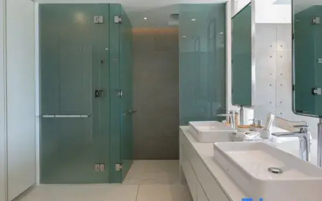Syrah 3-Bedroom Beachfront Villa in Koh Samui