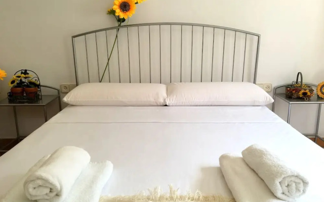 Blanca Paloma Holiday House