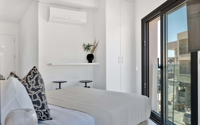 Phaedrus Living: Alkminis Seaside Suites Playa