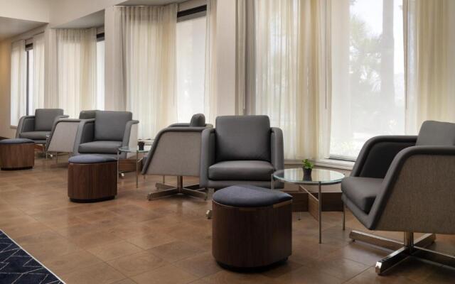 Courtyard By Marriott Palm Springs