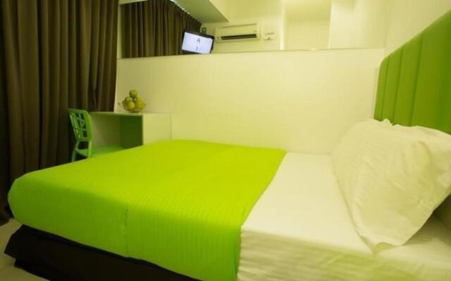 Apple Hotel