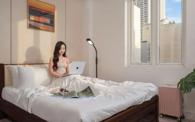 Sea Beside Me Hotel & Suites – Guest Rooms – Da Nang
