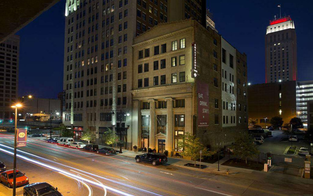 Ambassador Hotel Kansas City, Autograph Collection