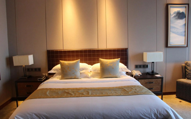 Golden Eagle Summit Hotel Yancheng