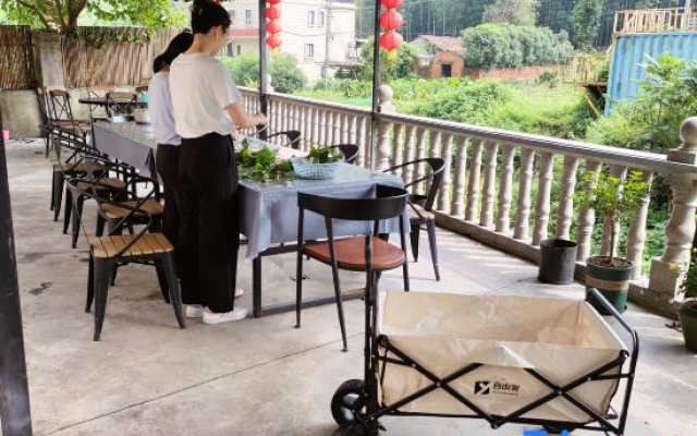Xiangshi Hostel