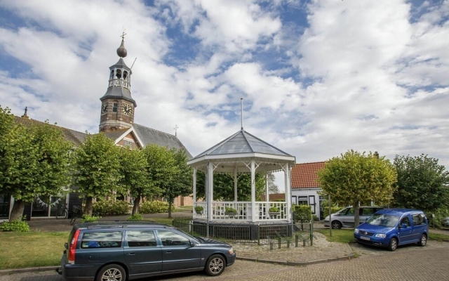 Attractive Holiday Home with Large Terrace Nearby Eastern Scheldt