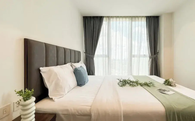 Monochrome Style 1Br At Branz Bsd City Apartment