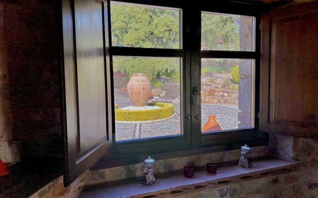 Masia Can Viver - Olive oil tourism B&B