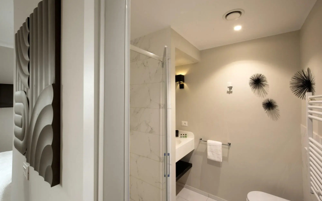 Daplace - Corso Monforte Suites
