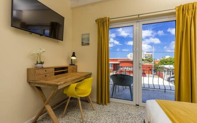 NEW 6br6 5BA Villa 200m to Beach w Privatepool