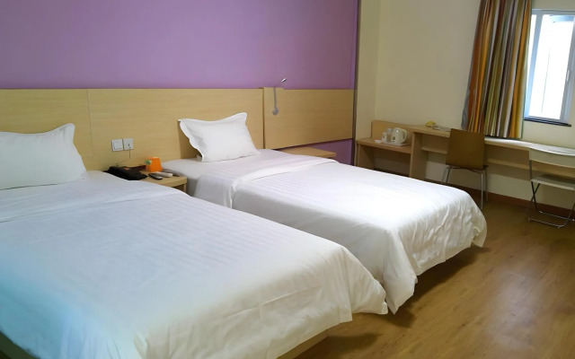 GreenTree Inn ZHejiang JInhua Yiwu International Commercial City Changchun Accesory Street Shell Hot