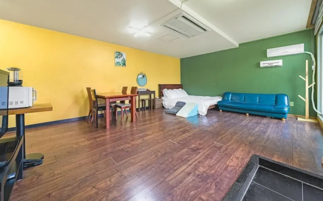 Chuncheon Dogandstay