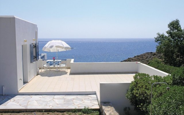 Amazing home in Ampela, Syros with 6 Bedrooms and Outdoor swimming pool