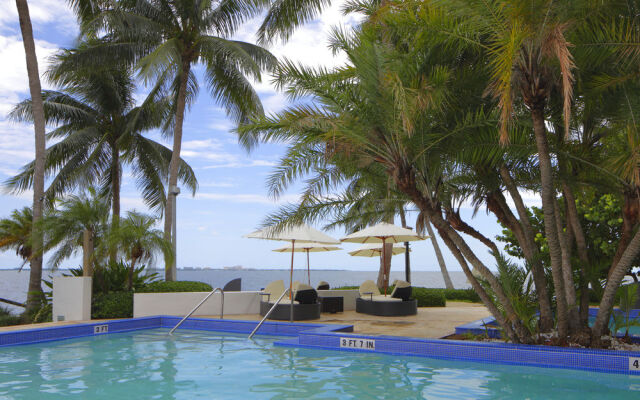 Palmeiras Beach Club at Grove Isle
