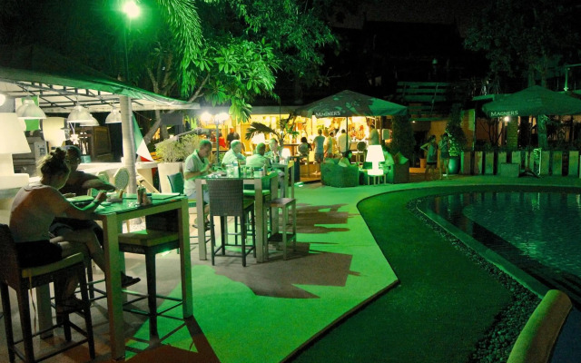 Momento Resort