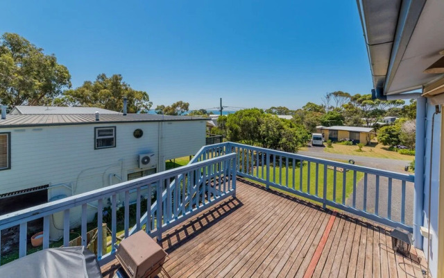12 Aloha Ventnor Beach House