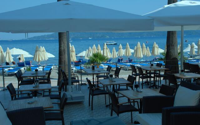 Begonville Beach Hotel - Adults Only