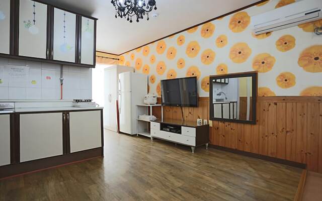Taean Albatross Pension