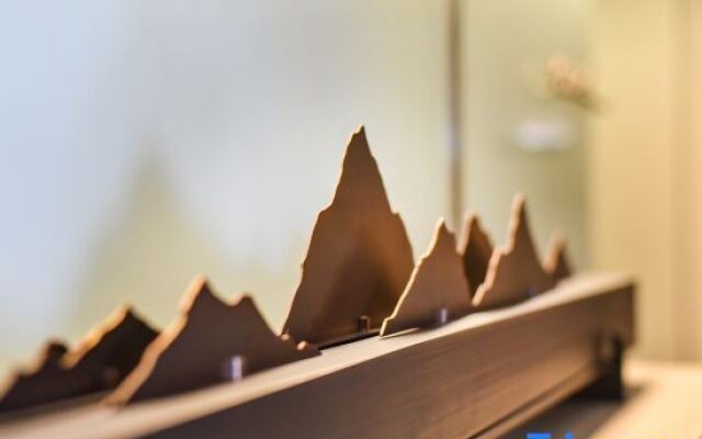 RIGHT Hotel (Beijing Guomao SKP Center)