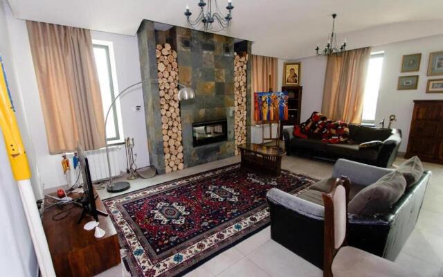 Stunning Villa Private Pool Near Yerevan Centre