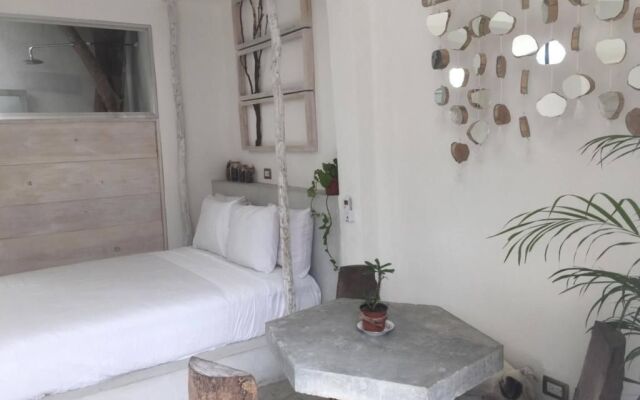 Radio Tulum Hotel