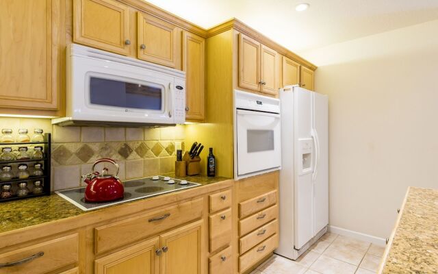 Villas 1450 - 3 Br Condo