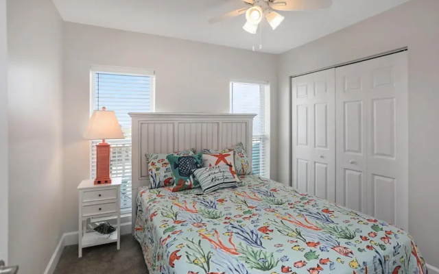Surfside 17