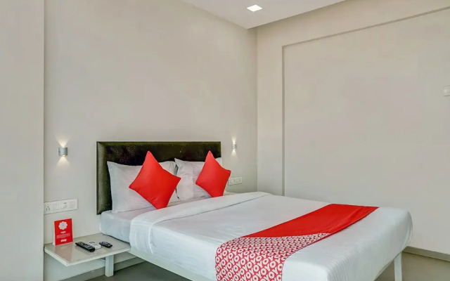 OYO 24792 Hotel Heramb