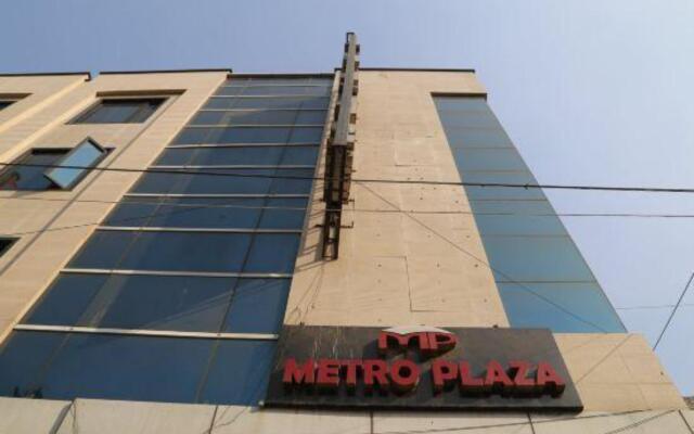 Hotel Metro Plaza - New Delhi Railway Station