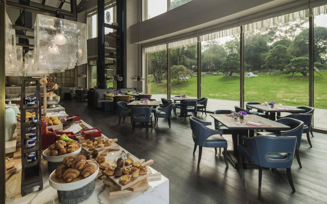 Hangzhou Jiutai Hotel