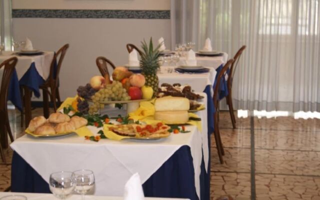 Hotel Perla Del Mare