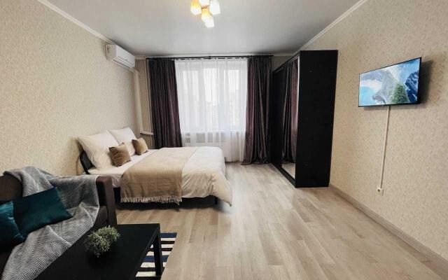 Ростов Посуточно на улице Еременко 92