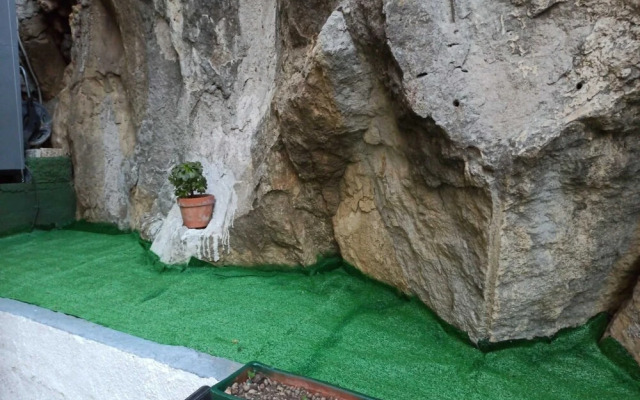 Margaret Home And Garden