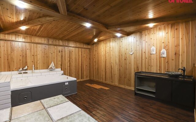 Tiffany Self Check-in Hotel