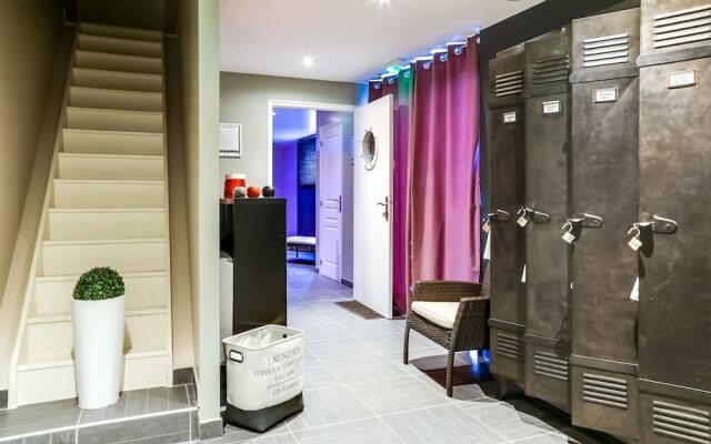 Hotel SPA Piscine le Petit Castel