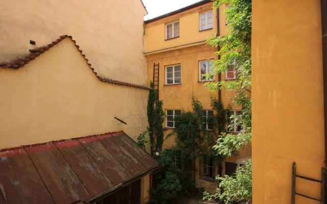 The Green Garland Pension